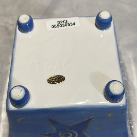 GAC, Christmas Candy Dish W/ Lid Glass Windows.Light Blue. 5.5x4.5.Rare. Footed - Picture 9 of 11